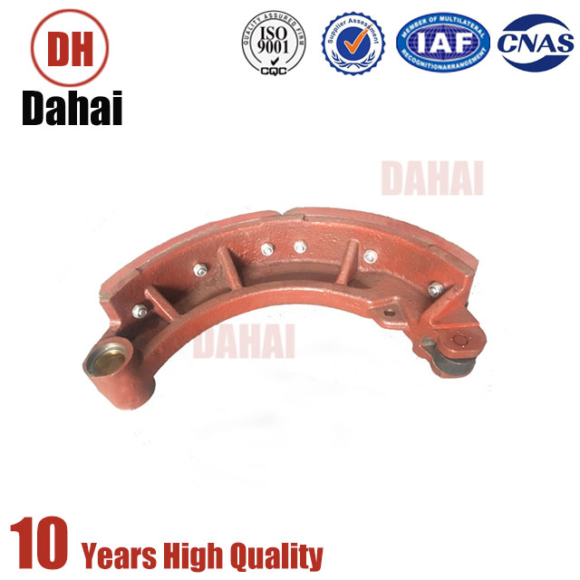 DAHAI TEREX 3305 or TR35 front brake shoe 09079082